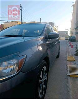 نيسان سنترا